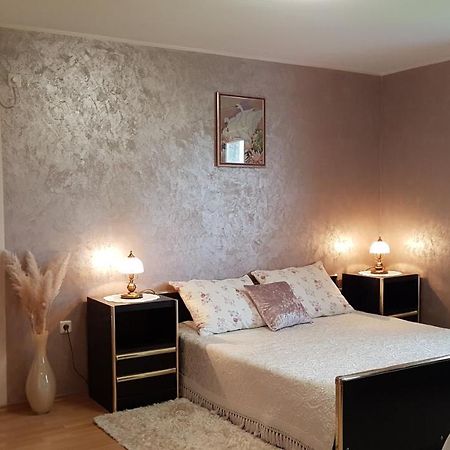 Apartmani Diva Malinska Bagian luar foto