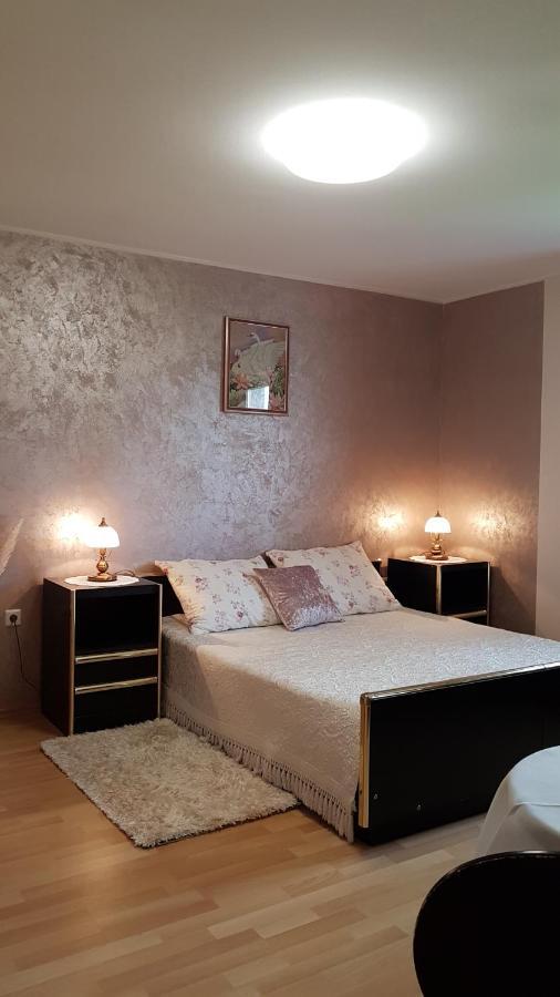 Apartmani Diva Malinska Bagian luar foto